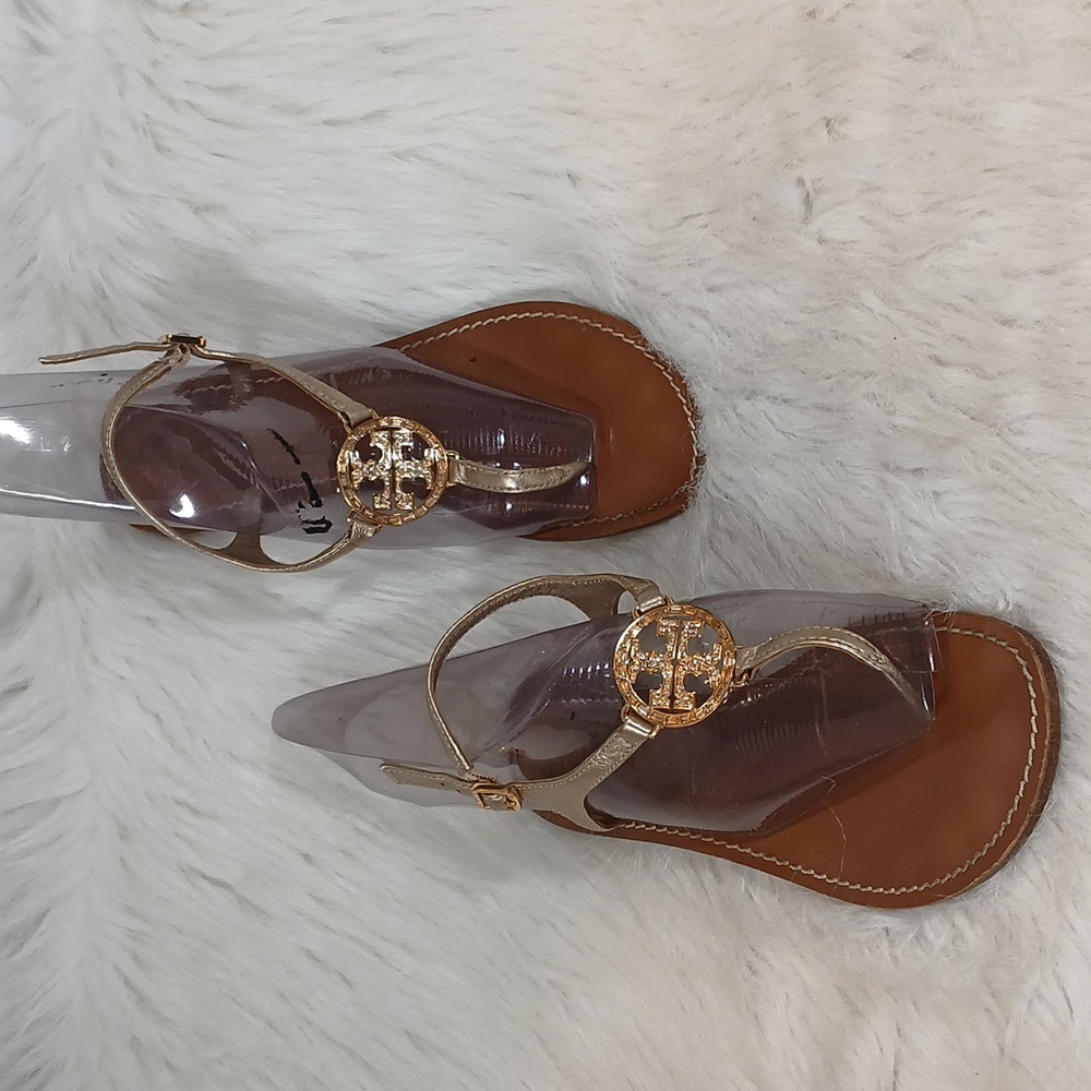 Tory Burch Gold T-Strap Sandals with Gold Accents Women Sz 7.5M - Picture 2 of 8